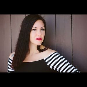 Off the shoulder bodycon dress